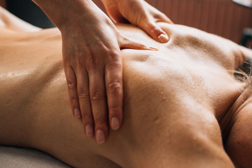 ¿Qué es el masaje shiatsu y para qué sirve?